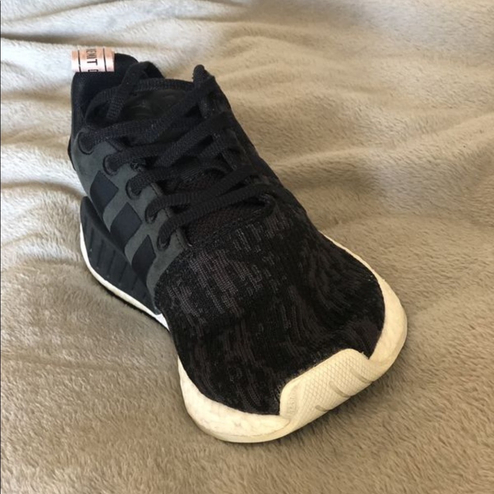 Women’s Nmd R2 - Picture 2 of 4